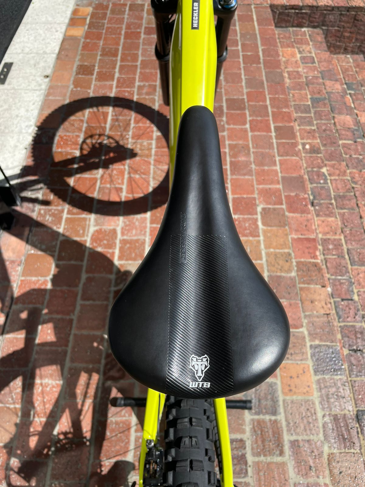 Bicicleta Usada Santa Cruz Heckler 8 CC NX