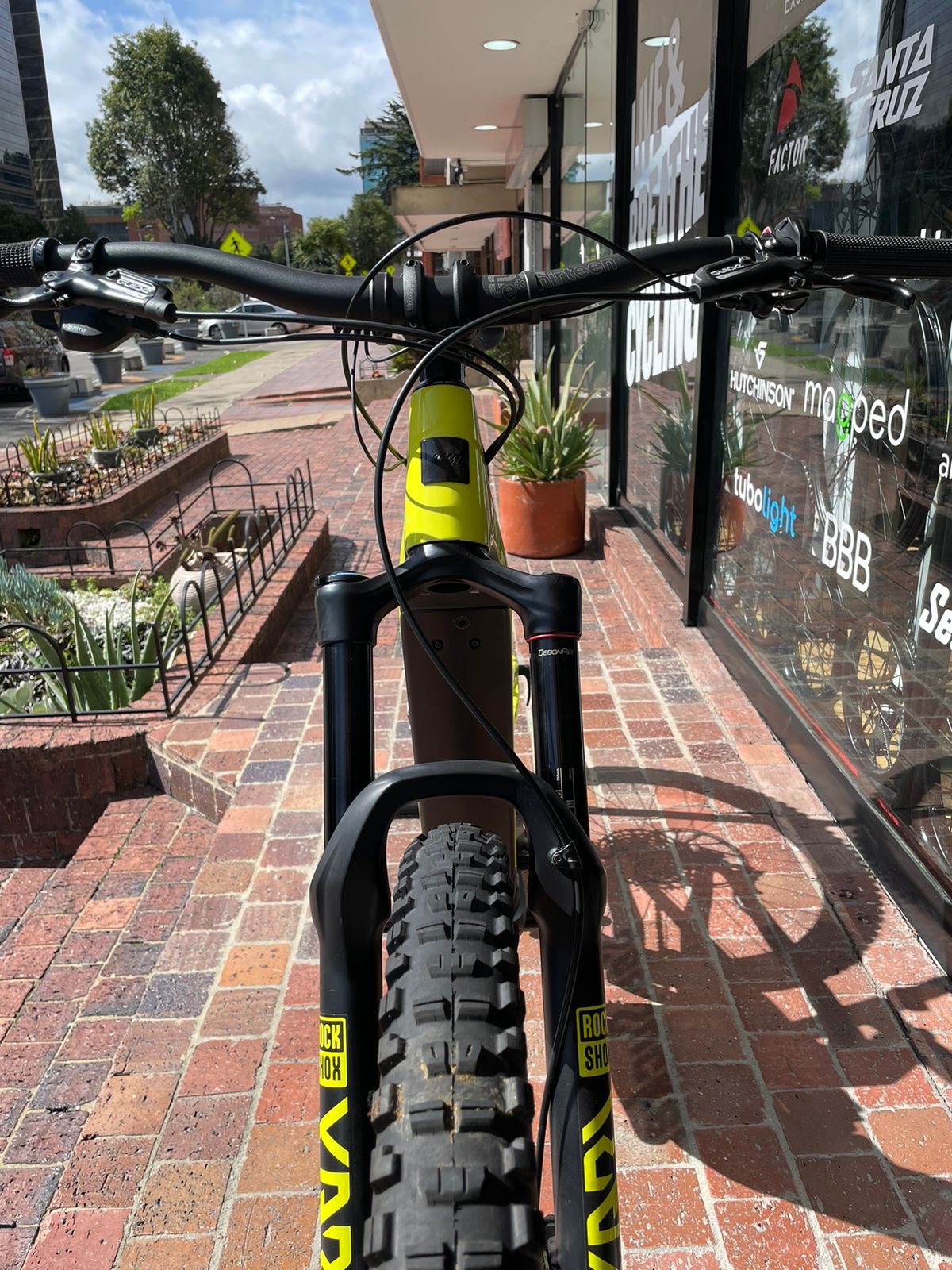 Bicicleta Usada Santa Cruz Heckler 8 CC NX