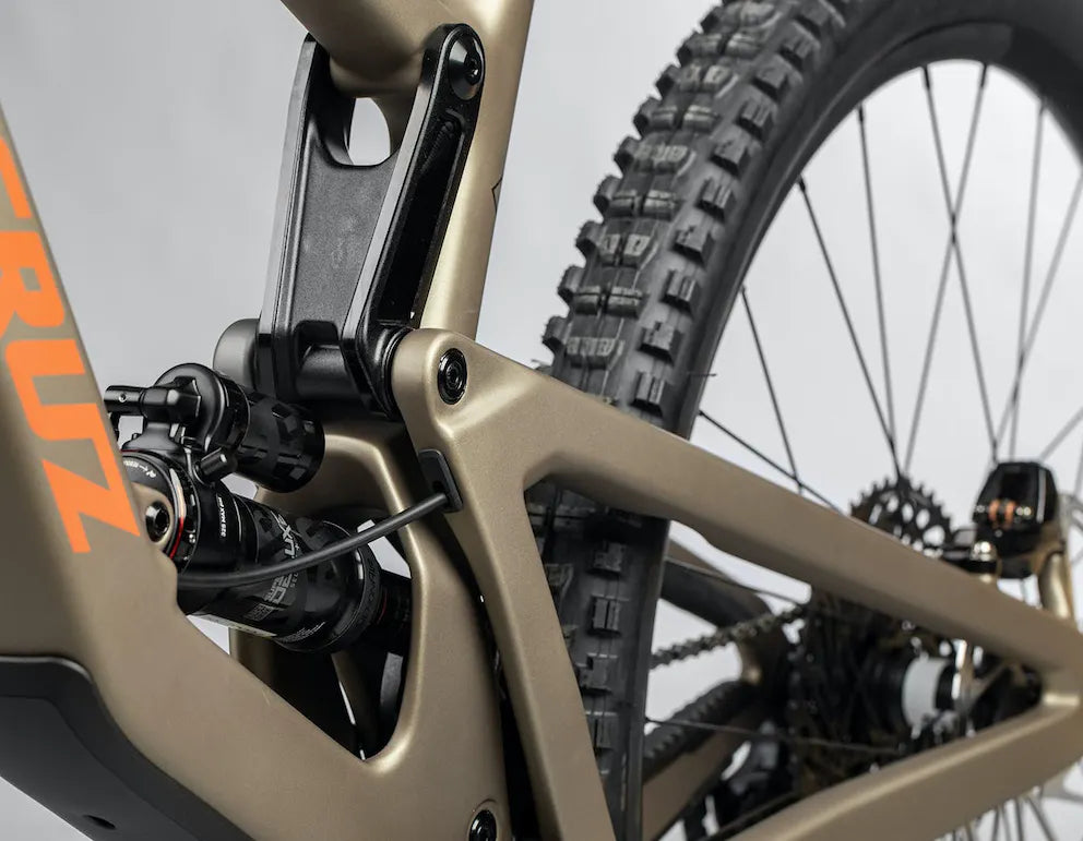 Bicicleta Santa Cruz Megatower C Kit S