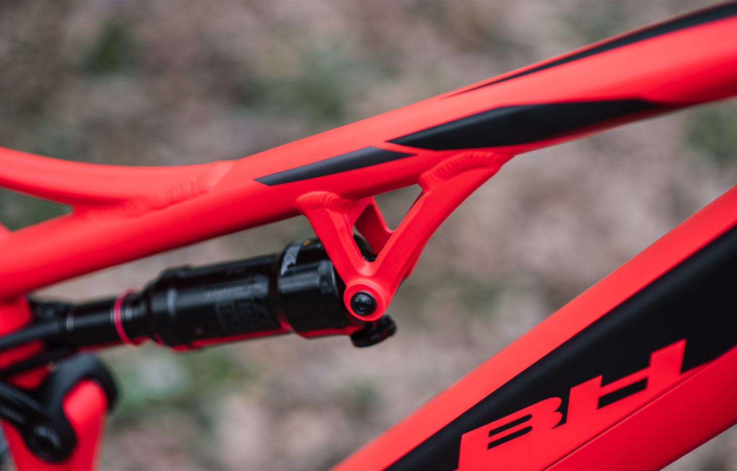 Bicicleta E-Bike BH Atom Lymx 8.1 140Mm 500W