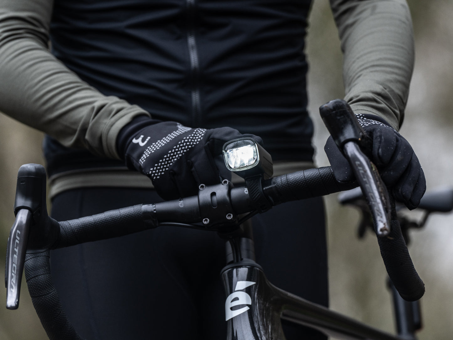 BBB LUZ STUD 50 200 LUM LED DELANTERA