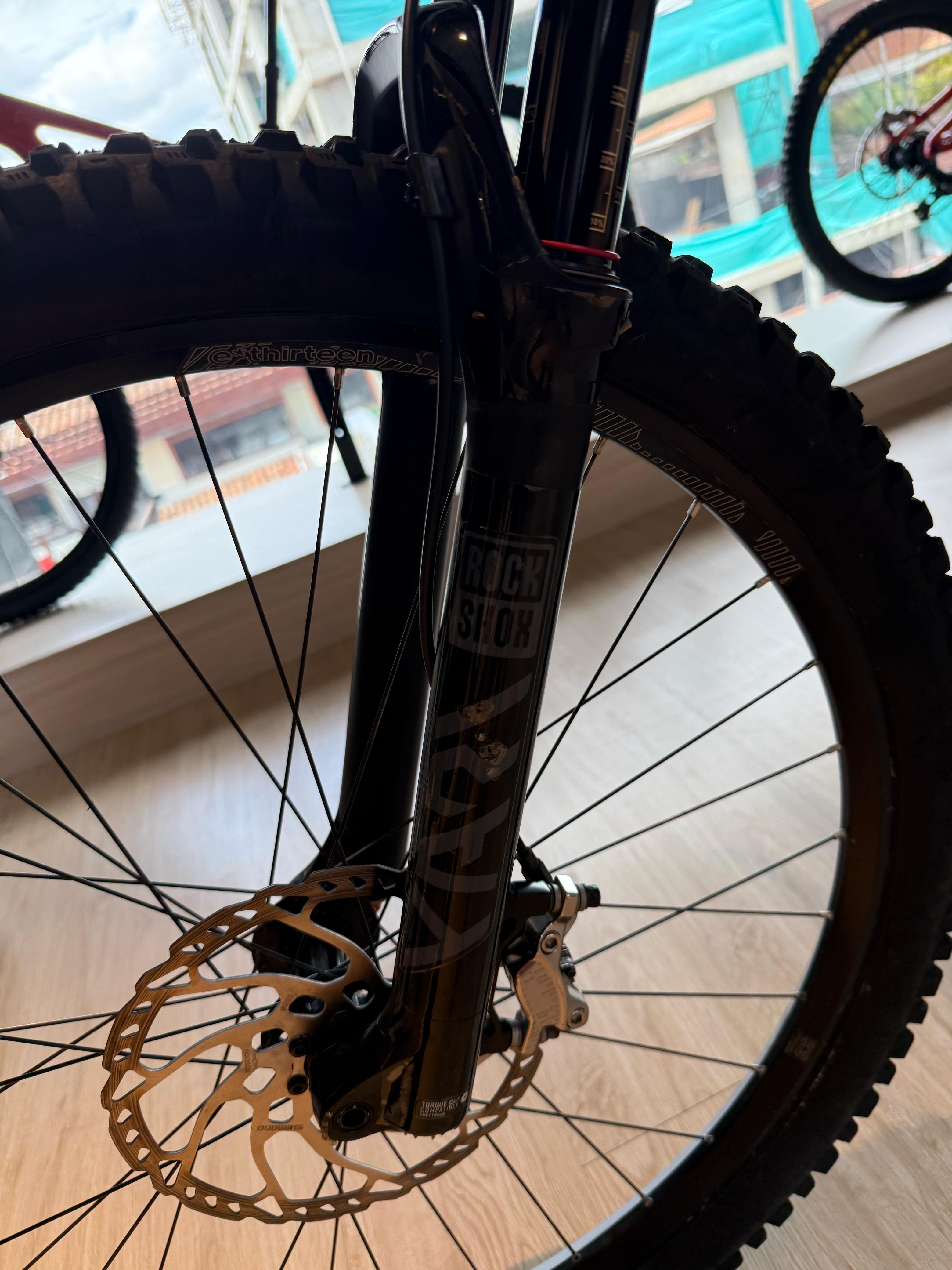 Bicicleta usada Commecal Meta AM29