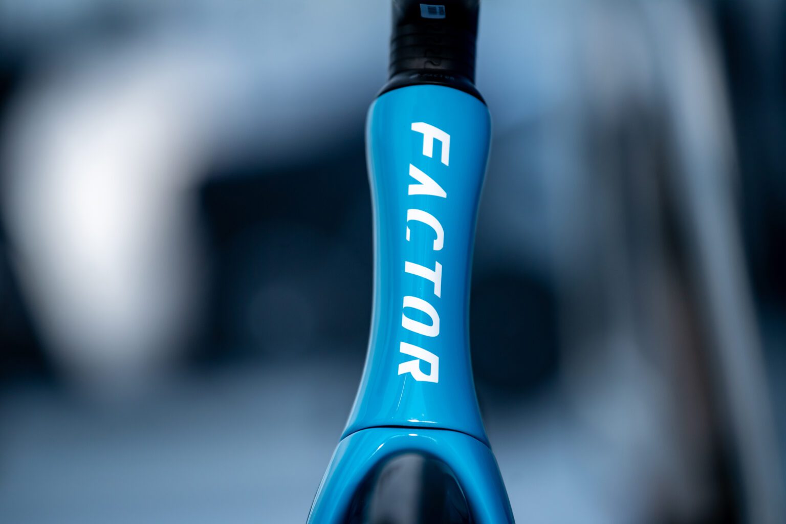 Bicicleta Factor Ostro V.A.M 2.0 - Team IPT