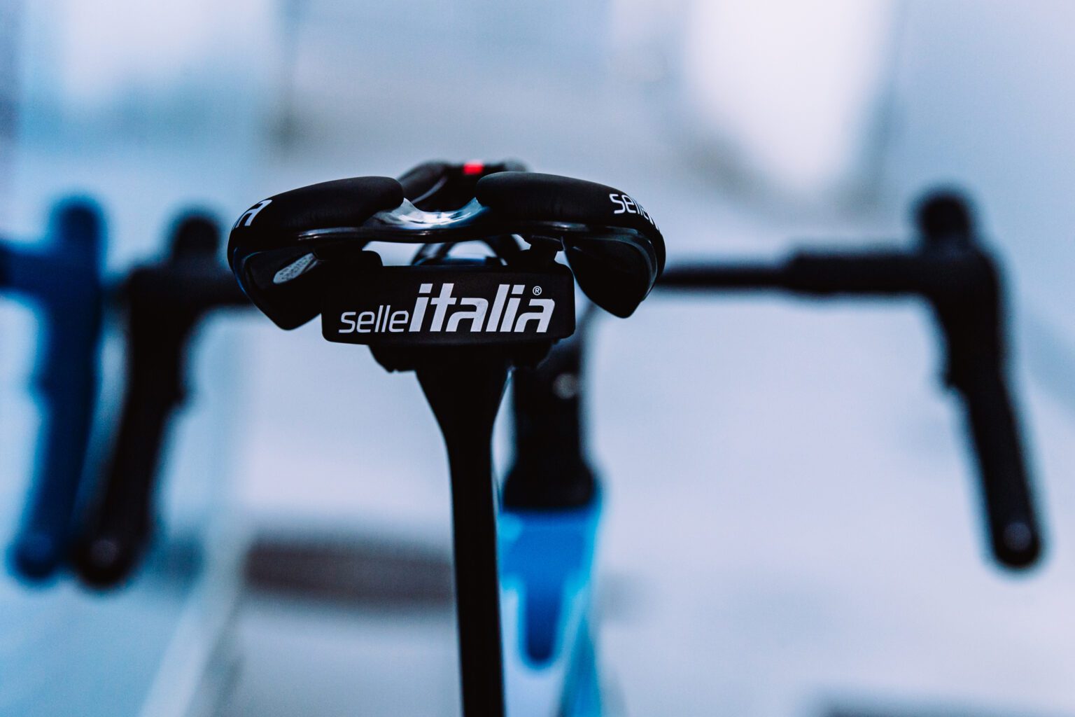 Bicicleta Factor Ostro V.A.M 2.0 - Team IPT