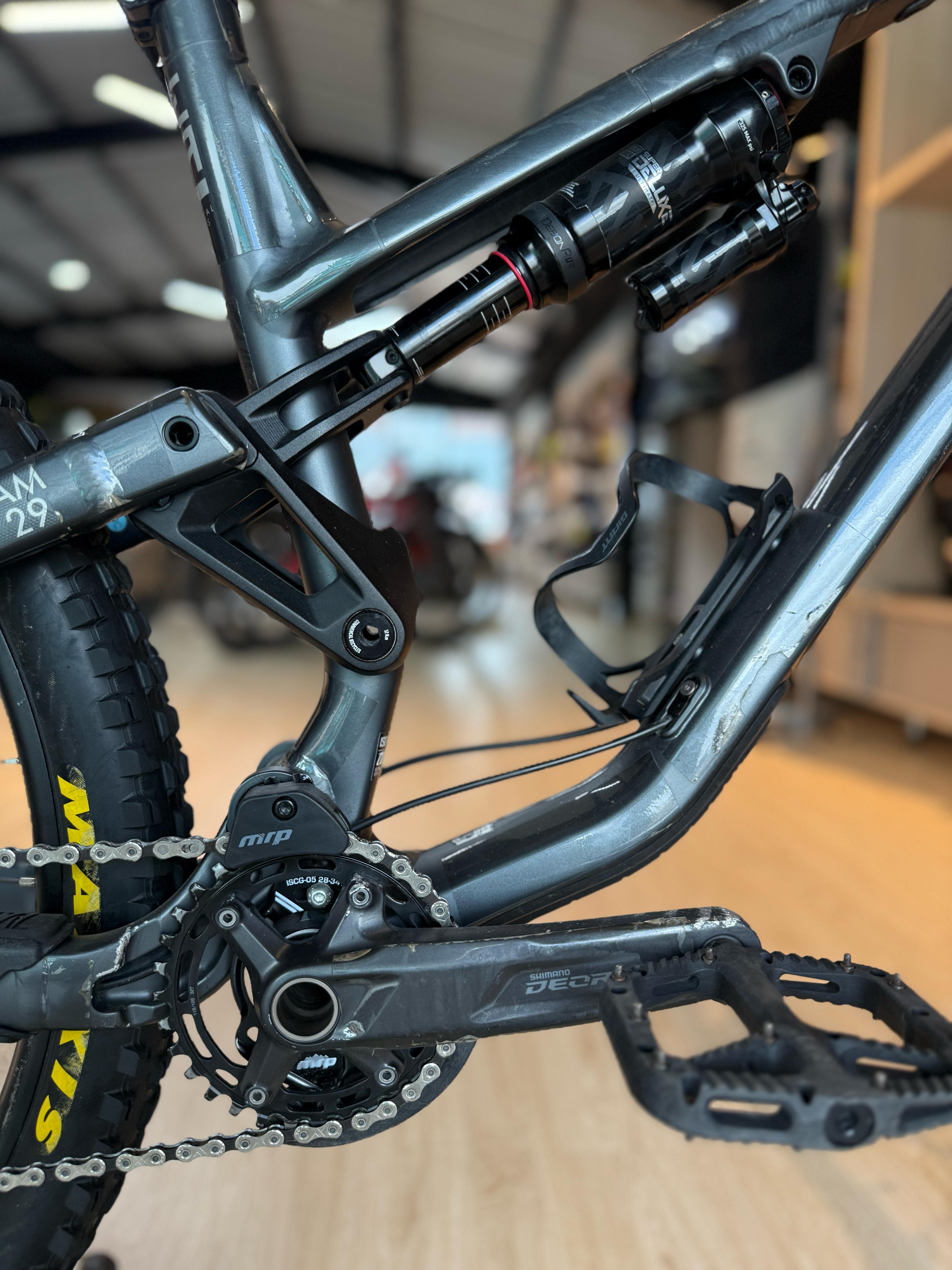 Bicicleta usada Commecal Meta AM29