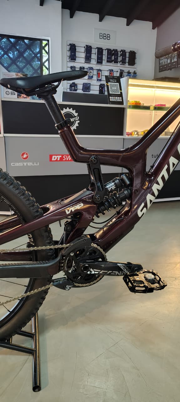 Bicicleta Demo Santa Cruz V10