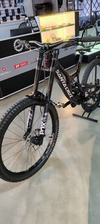 Bicicleta Demo Santa Cruz V10