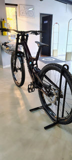 Bicicleta Demo Santa Cruz V10