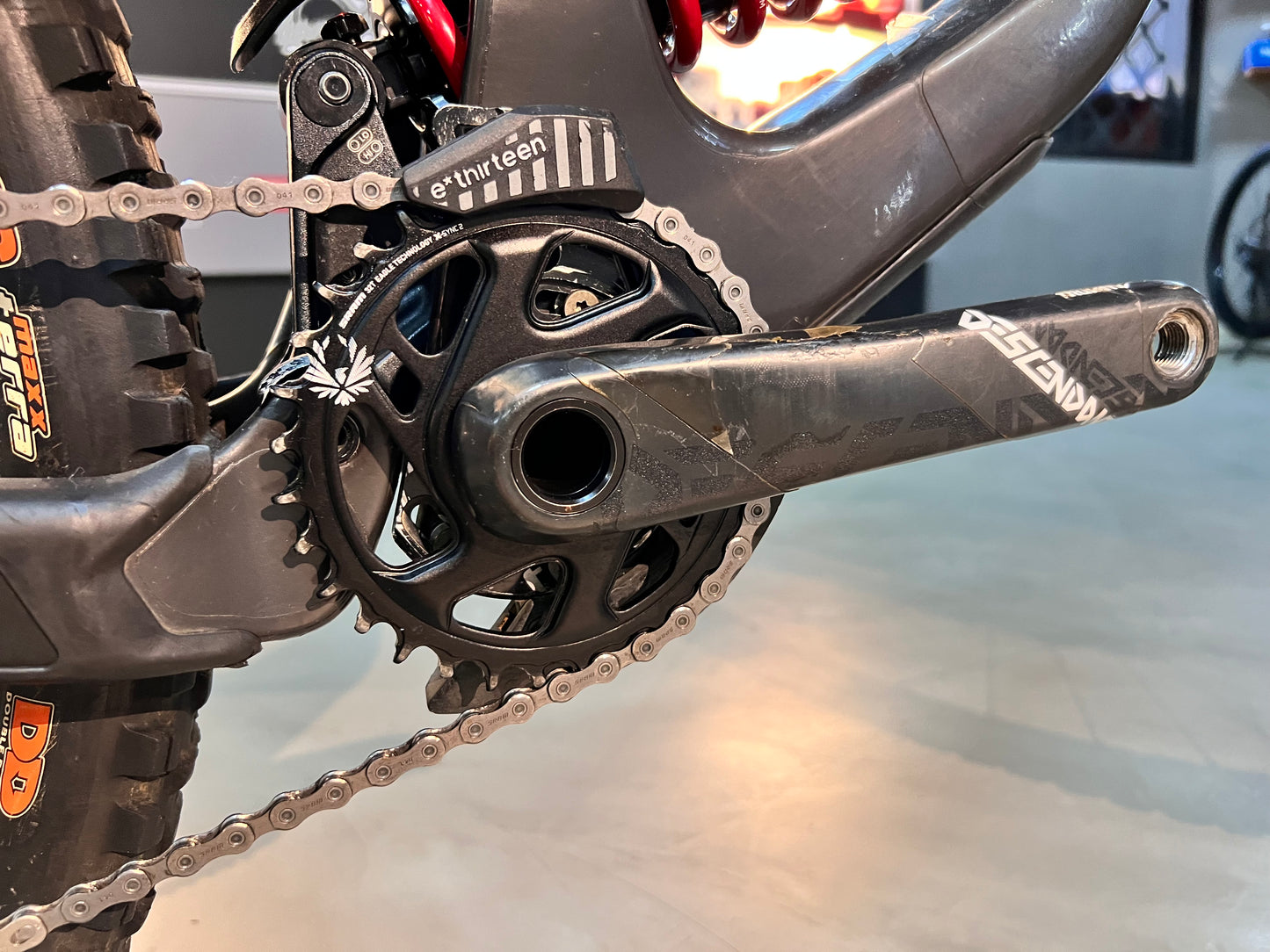 Bicicleta Usada Santa Cruz Nomad V4 CC