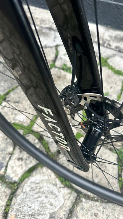 Bicicleta Demo Factor Ostro 1,0