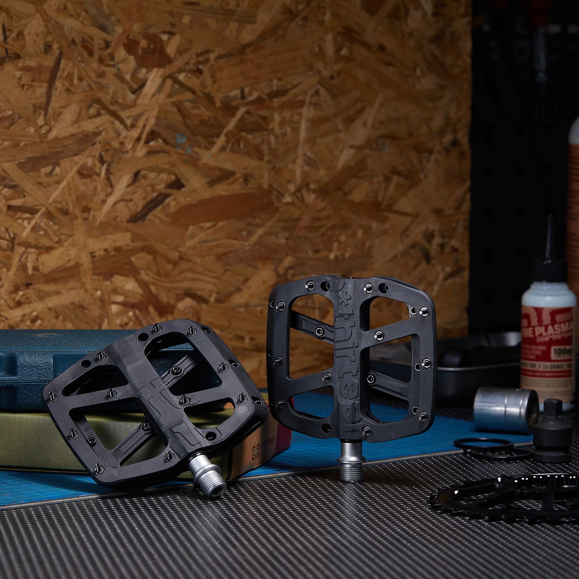 Pedal E-Thirteen Base Mtb Flat Plastico