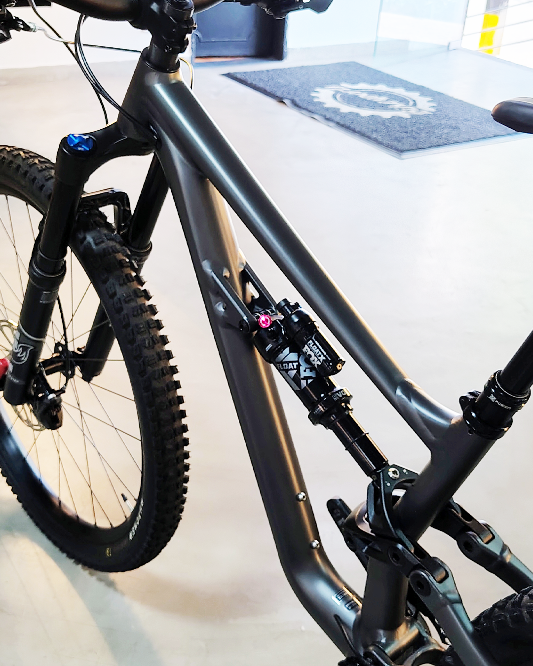 Bicicleta usada Specialized Status
