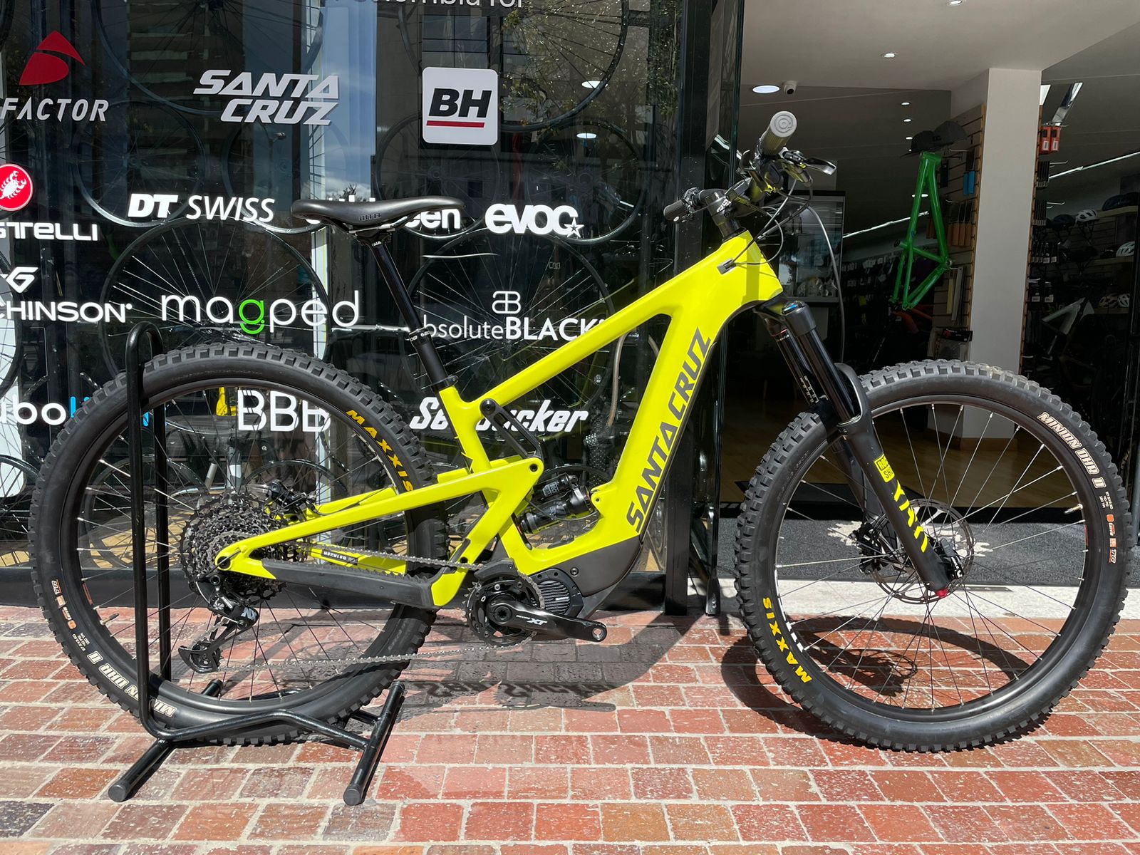 Bicicleta Usada Santa Cruz Heckler 8 CC NX