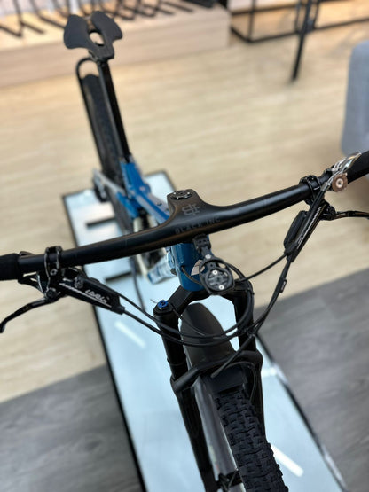 Bicicleta Demo Factor Lando XC