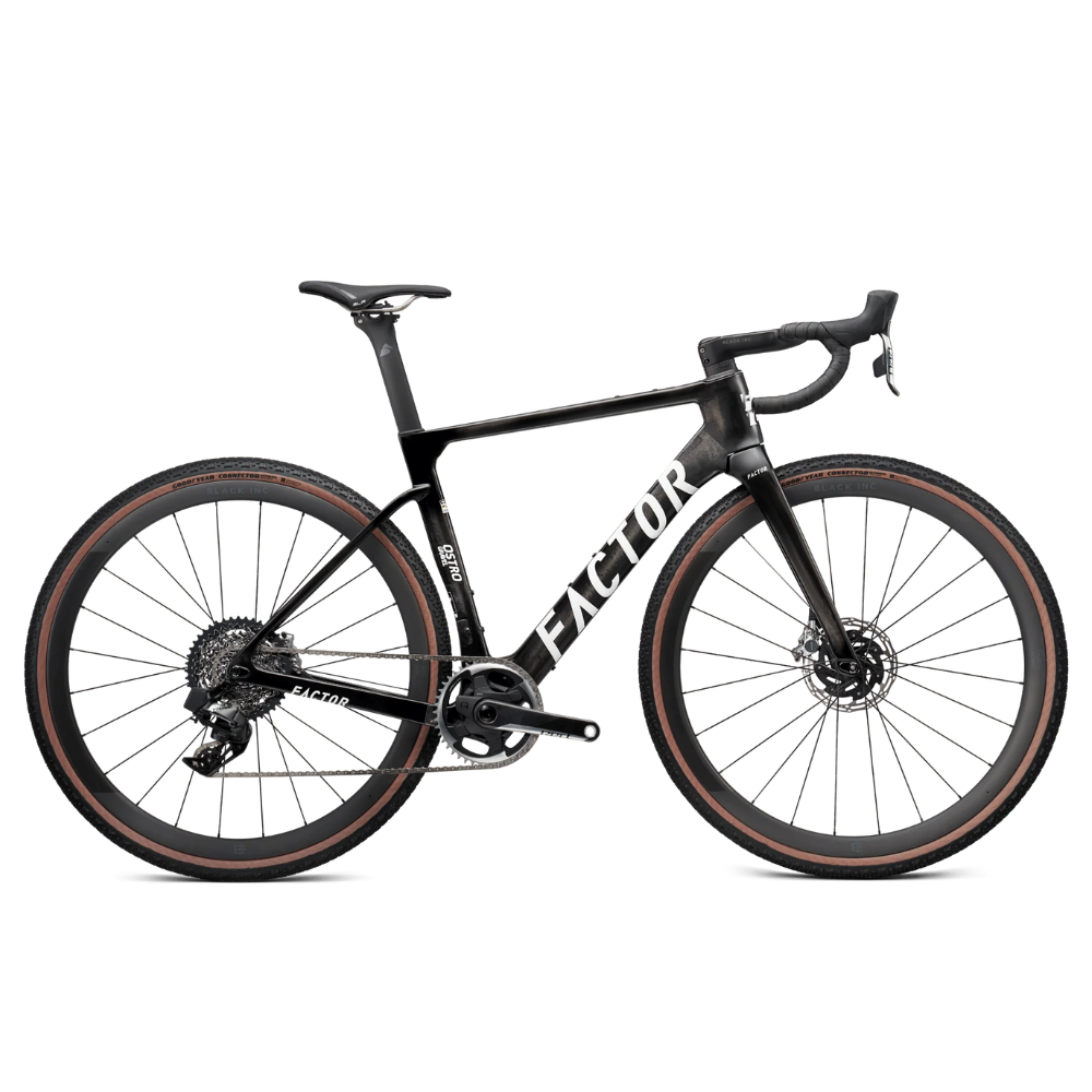 Bicicleta Factor Ostro Gravel UD Gloss con grupo SRAM Force XPLR, vista lateral derecha sobre fondo blanco
