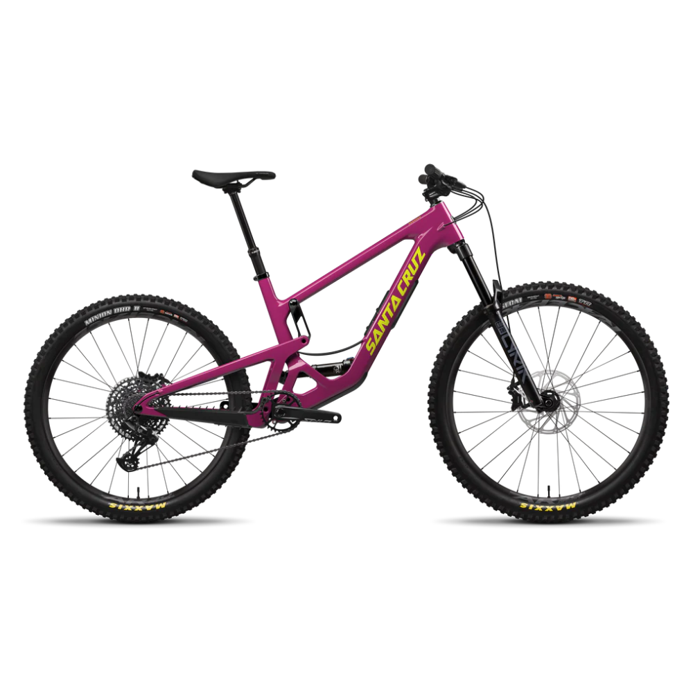 Bicicleta Santa Cruz Bronson V5 rosa en vista lateral completa sobre fondo blanco.