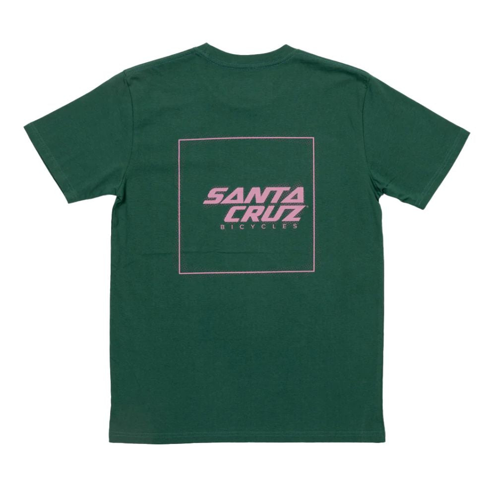 Camiseta Santa Cruz Blur Squared Tee verde British Racing vista posterior con logo rosa.
