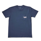 Camiseta Santa Cruz Stash Pocket Tee azul Maritime vista frontal con bolsillo y logo.