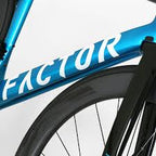 Bicicleta Factor ONE V2 - Aqua Blue
