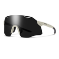 Gafas Smith Vert Running Matte Bone con lente negra espejo ChromaPop, vista frontal en tres cuartos sobre fondo blanco