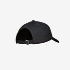 Gorra Castelli Travel negra vista posterior, con abertura amplia y correa de ajuste con hebilla.