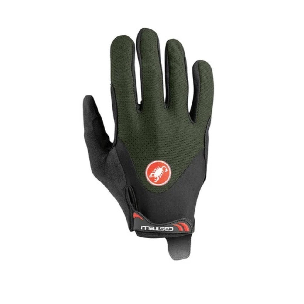 Guante Castelli Arenberg Gel LF verde militar, vista del dorso con dedos largos y logo rojo.