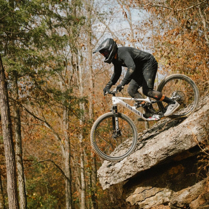 Casco Smith Carbon Hardline MIPS + KOROYD