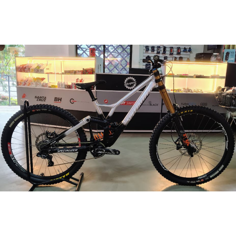 Bicicleta Demo Specialized Experts DH