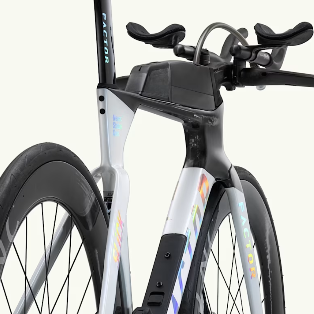 Bicicleta Factor Slick - Shadow White