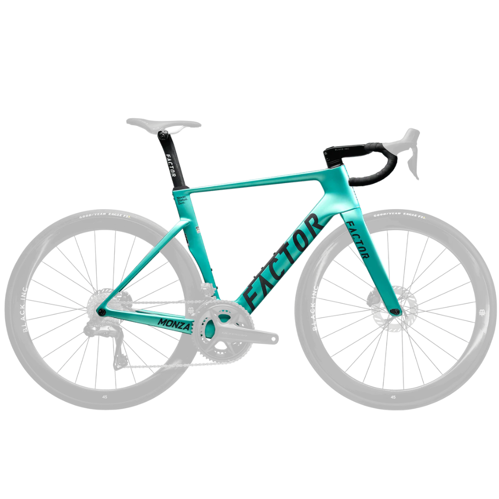 Marco Factor Monza color Steel Green con cockpit y tija, vista lateral sobre fondo blanco