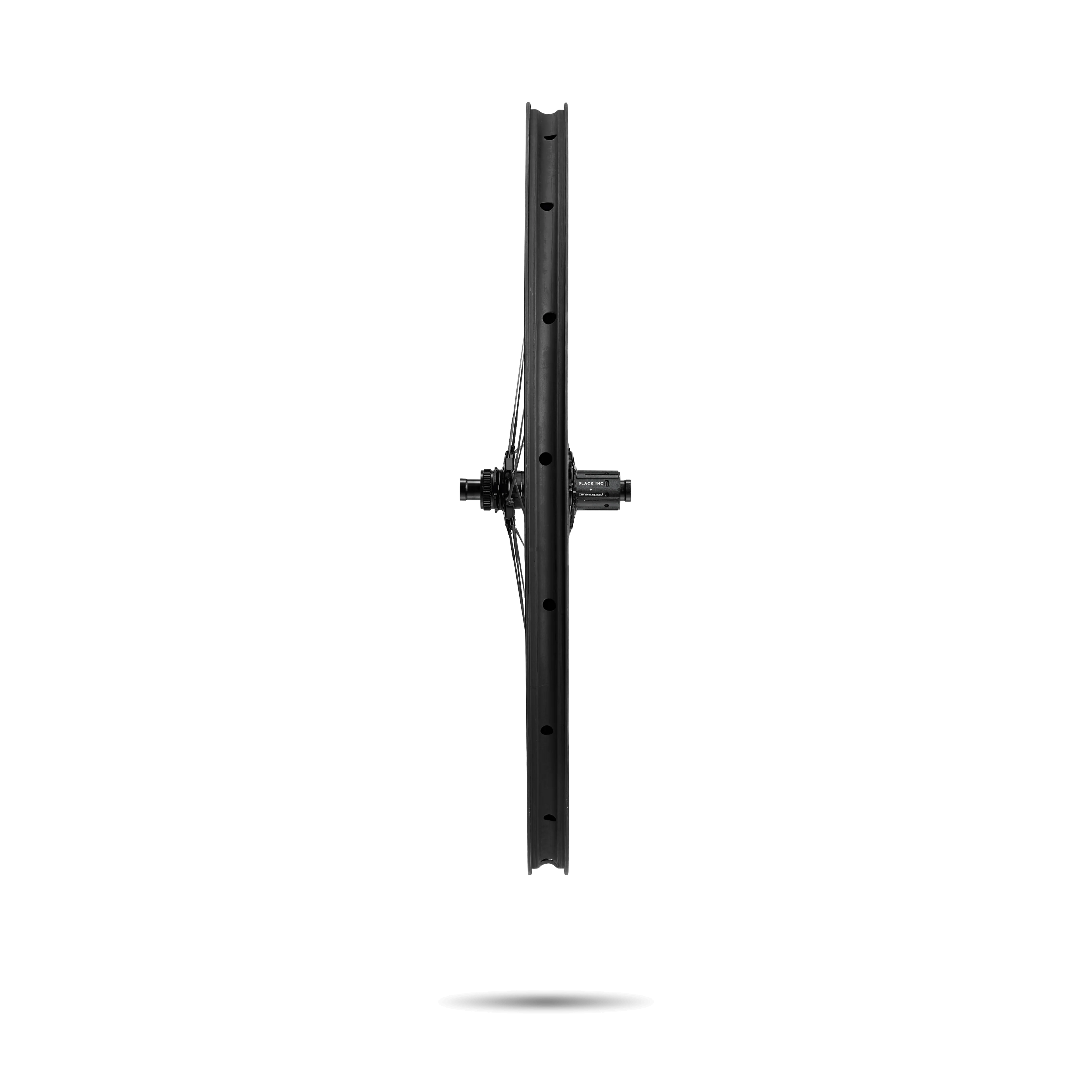 Rueda trasera Black Inc 58 Jet Black vista de perfil sobre fondo blanco.